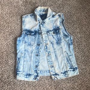 21 Men Tie-Dye Blue Jean Vest Collared